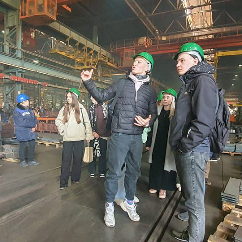 Экскурсия для молодых специалистов предприятий Концерна «Тракторные заводы» на нашем заводе КАВАЗ