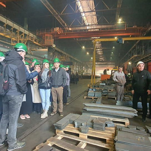 Экскурсия для молодых специалистов предприятий Концерна «Тракторные заводы» на нашем заводе КАВАЗ