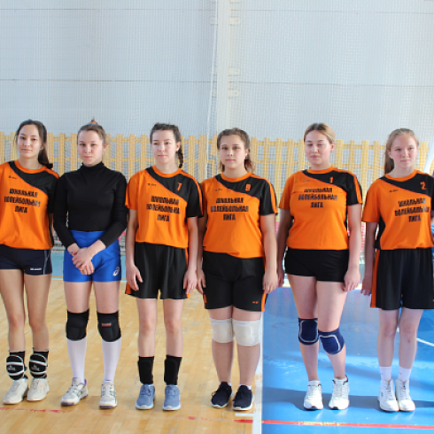 Двойной успех волейболисток Канашского вагоностроительного завода и объединенной команды спортивных школ города Канаш